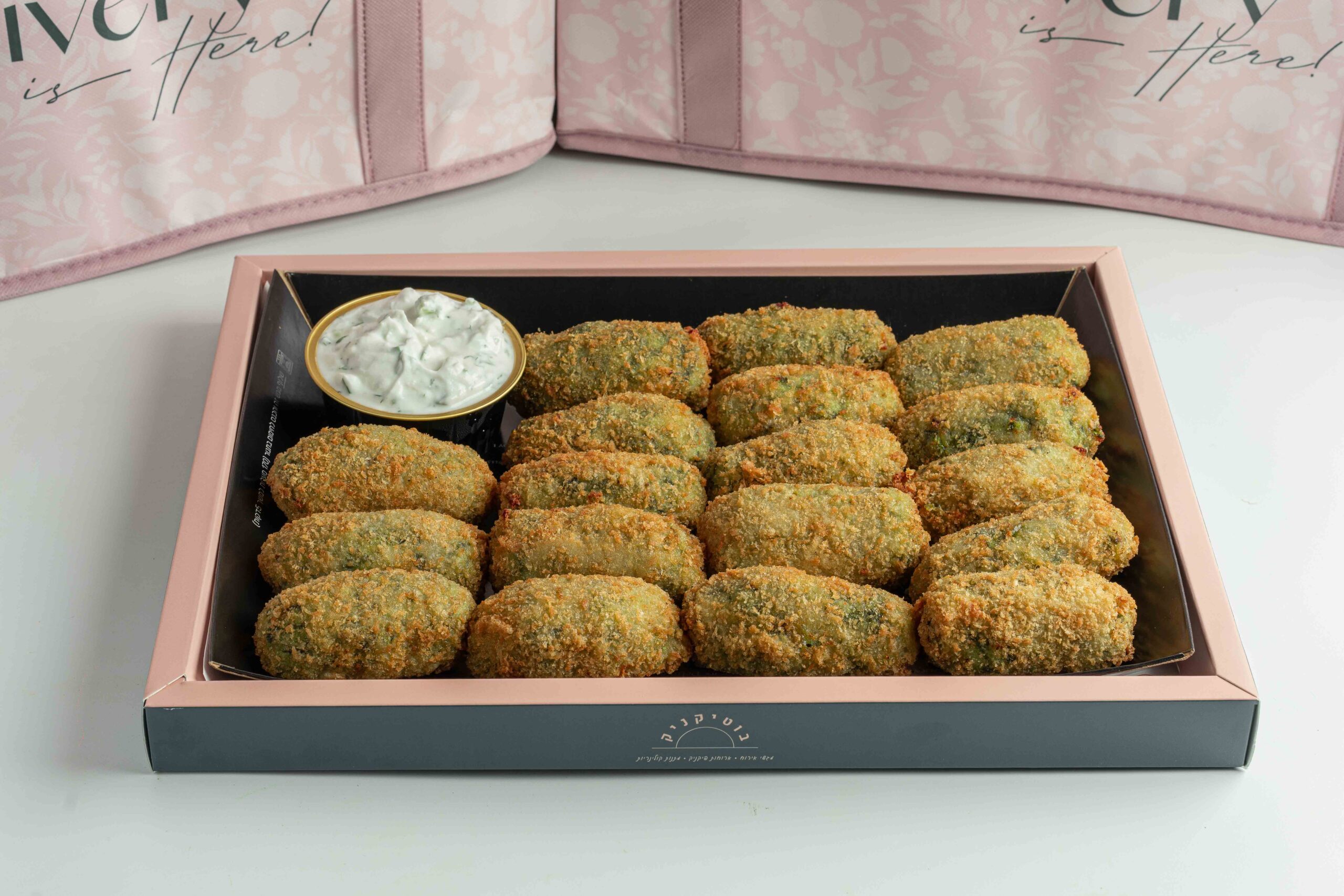 DSC03634 ארנצ'יני גבינות ותרד ודיפ צזיקי- 18 יח' – תמונה 1