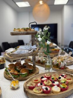 ⁦צהריים / ערב פינגר פוד 40-50⁩ – תמונה ⁦2⁩