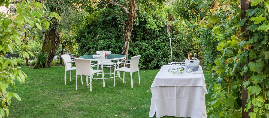 garden-party-959181_960_720